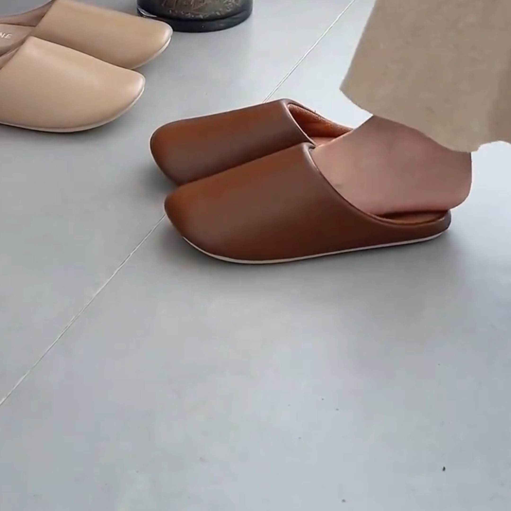 PU 皮防水棉拖鞋女冬季居家室内厚底防滑情侣毛绒保暖月子拖鞋男