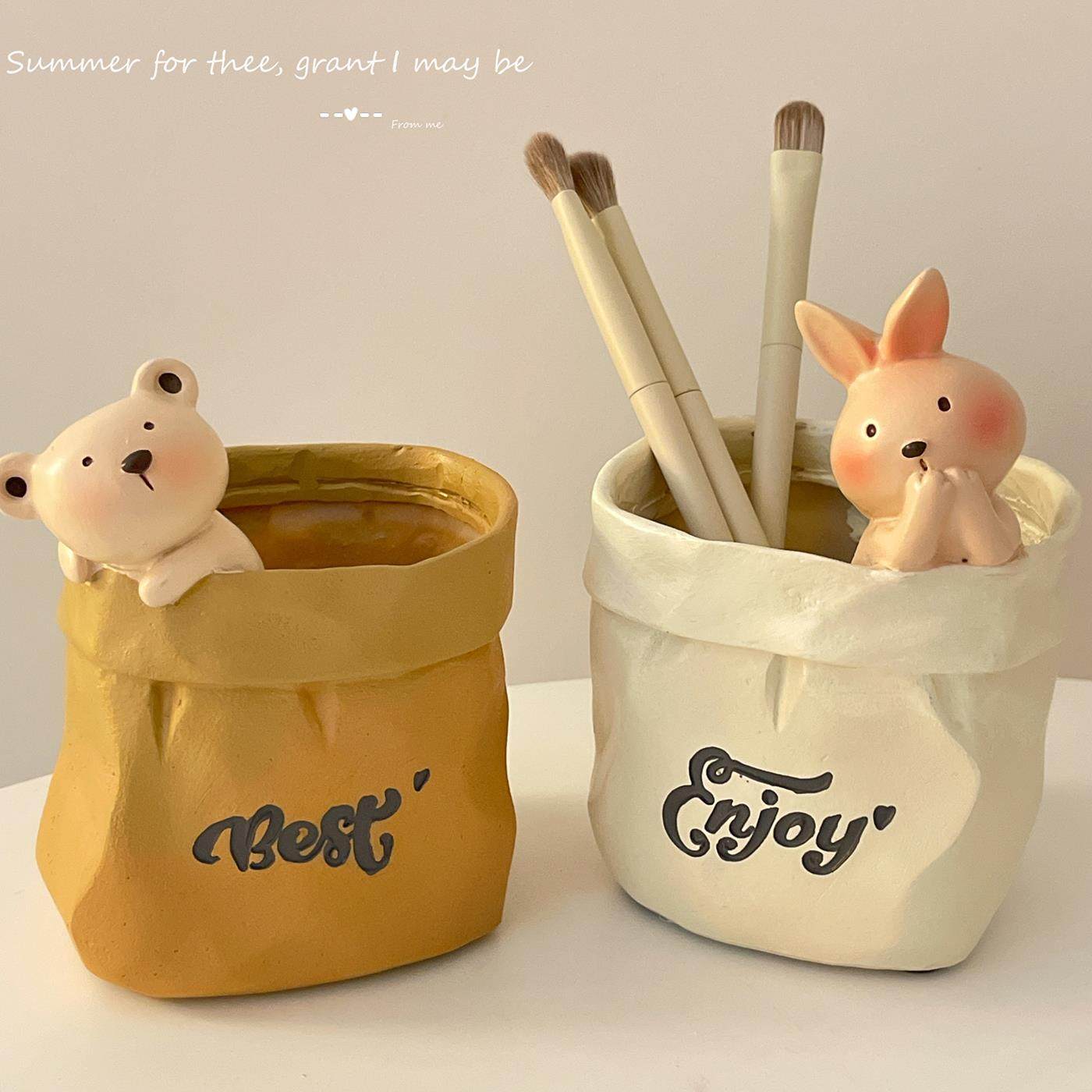 ins少女心桌面笔筒可爱化妆刷收纳桶办公居家客厅装饰品摆件礼物