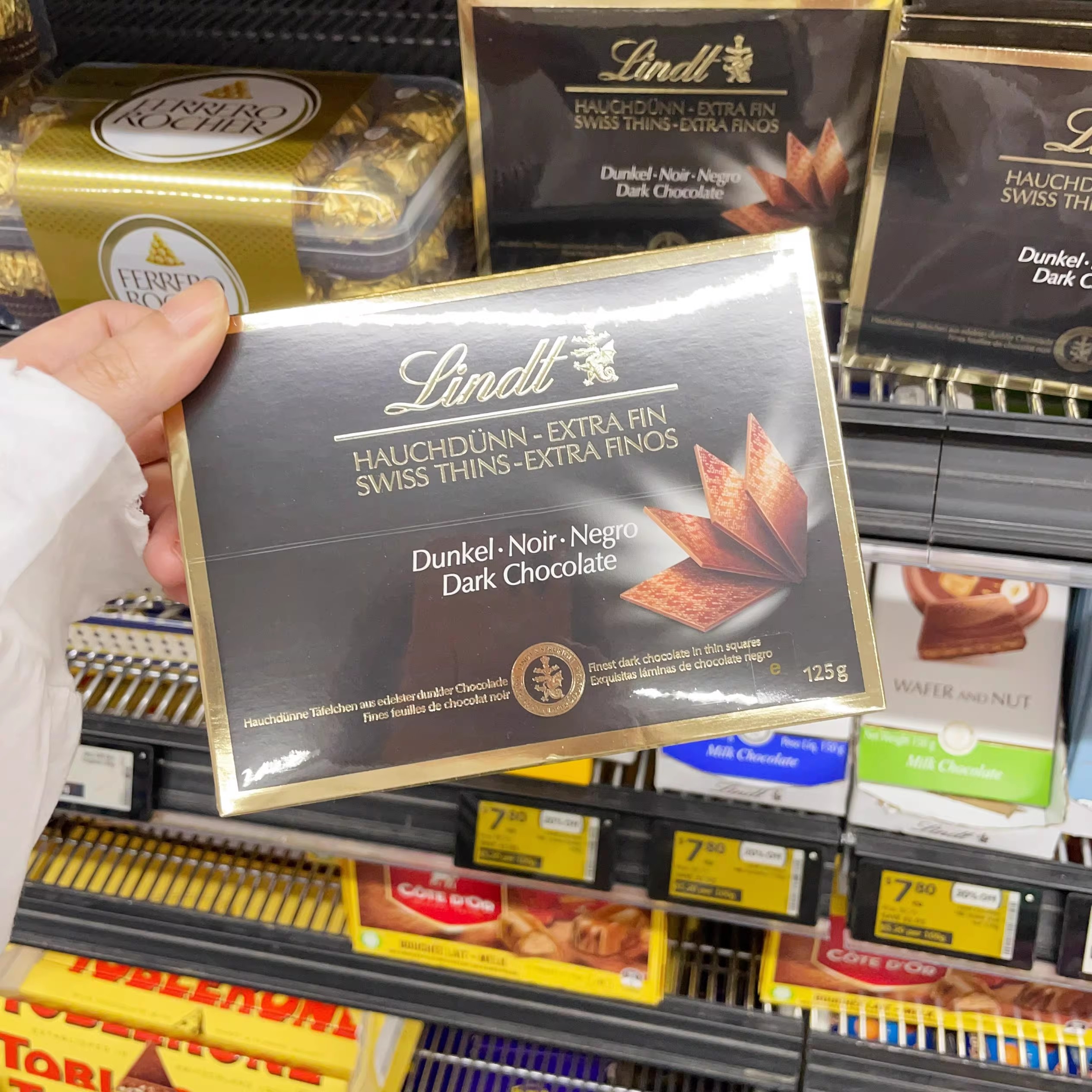 澳洲代购直邮lindt Swiss Thins 瑞士莲薄片巧克力牛奶黑香橙125g
