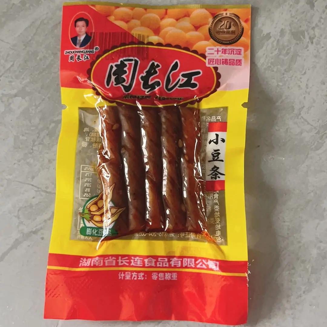 周长江小豆条童年怀旧小辣条网红辣条烤面筋素食香辣豆筋零食