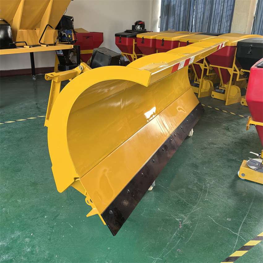 装载机带的清雪铲3.6米宽大型扫雪头车内控制扫雪速度快效率高
