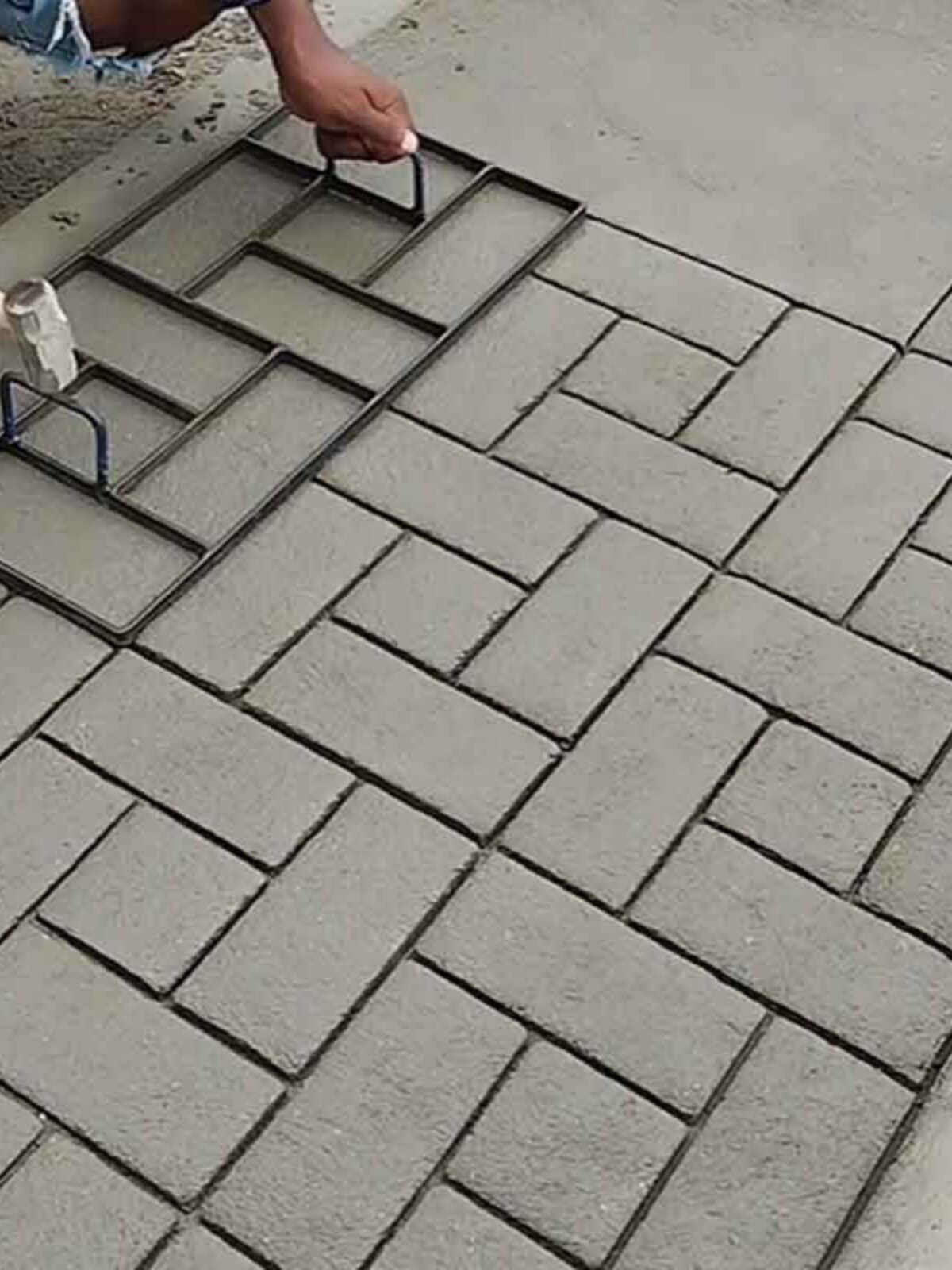 成阳仿古过道水泥地面压花模具混凝土防滑路面施工钢材质花园广场