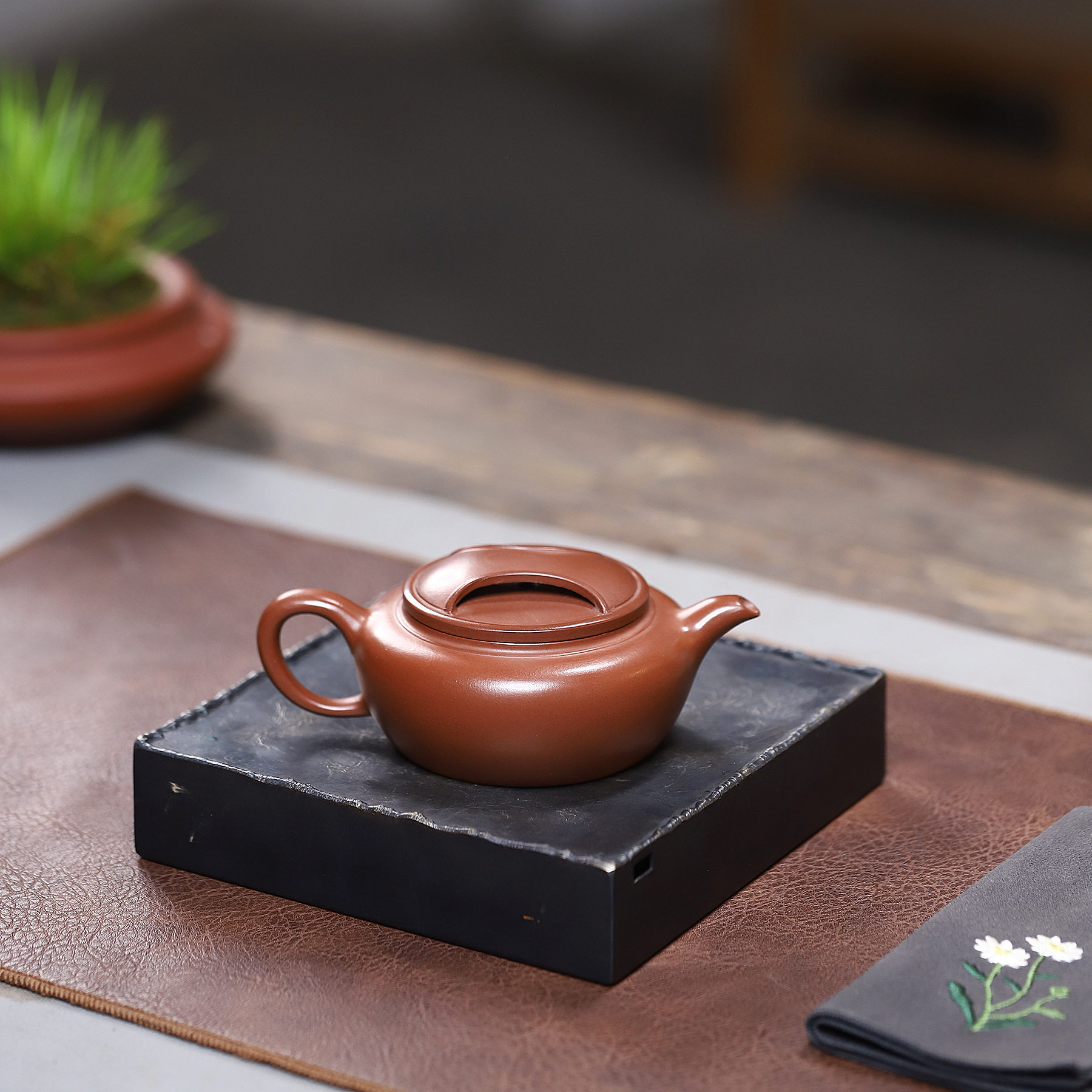 牛盖紫泥光素茶壶经典家用宜兴紫砂壶工堂直播源头茶具