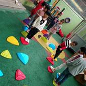 幼儿园儿童早教感统训练过河石踩踏石平衡木独木桥室内外健身器材