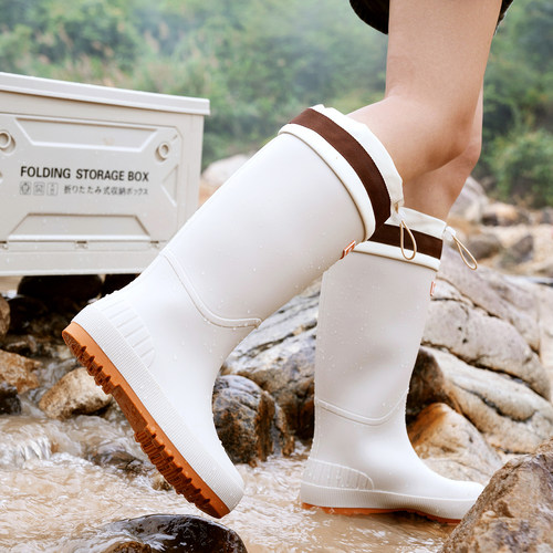 新款雨鞋女款防水防滑雨天外穿高筒水鞋成人赶海雨靴时尚徒步胶鞋
