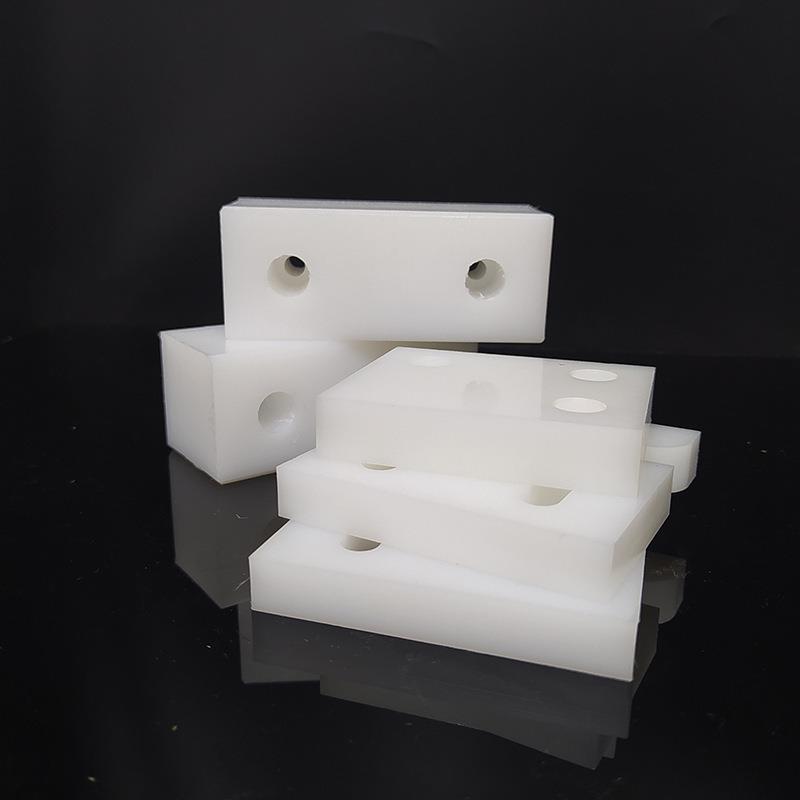 .白色尼龙板蓝色耐磨PA6方块绿色PE长条黑色加纤PA66圆棒零切加工