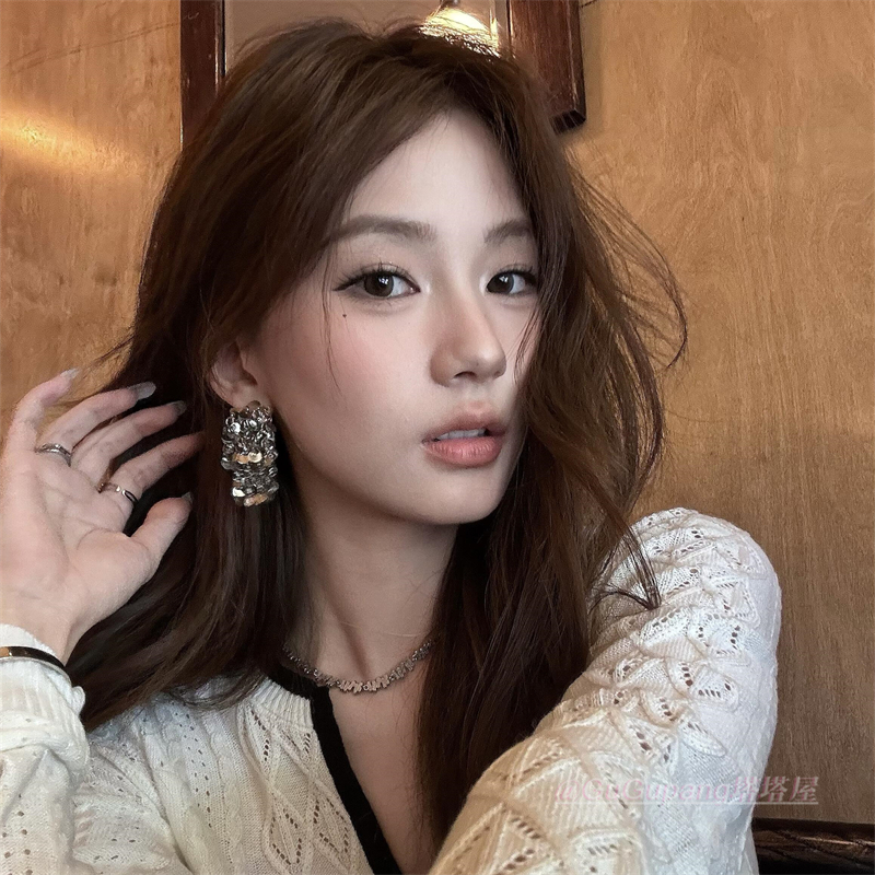 轻奢银色亮片流苏耳环