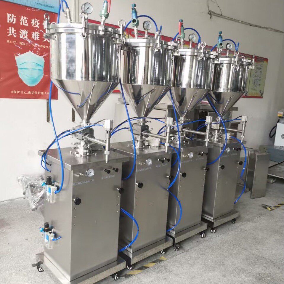 液体果汁饮料日化膏体真空全自动瓶化妆品灌装设备液体灌装机