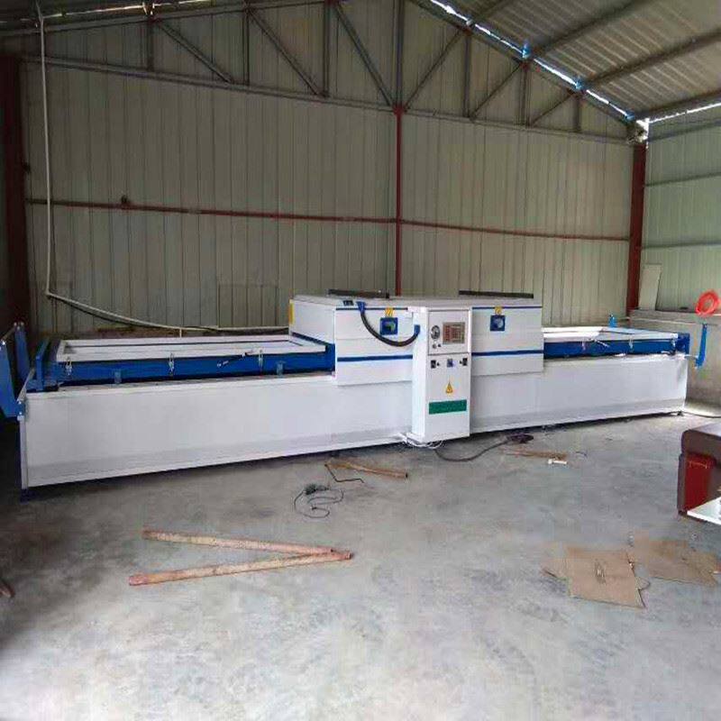 免拉手橱柜门吸塑机厂家推荐自动散热橱窗衣柜门真空覆膜机