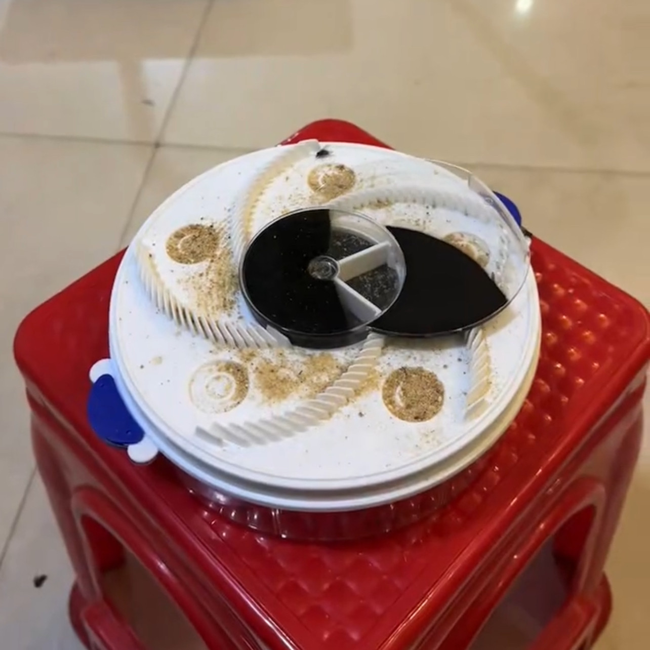 多功能新款全自动电动捕蝇器捉苍蝇机家用灭蝇器苍蝇器充电式