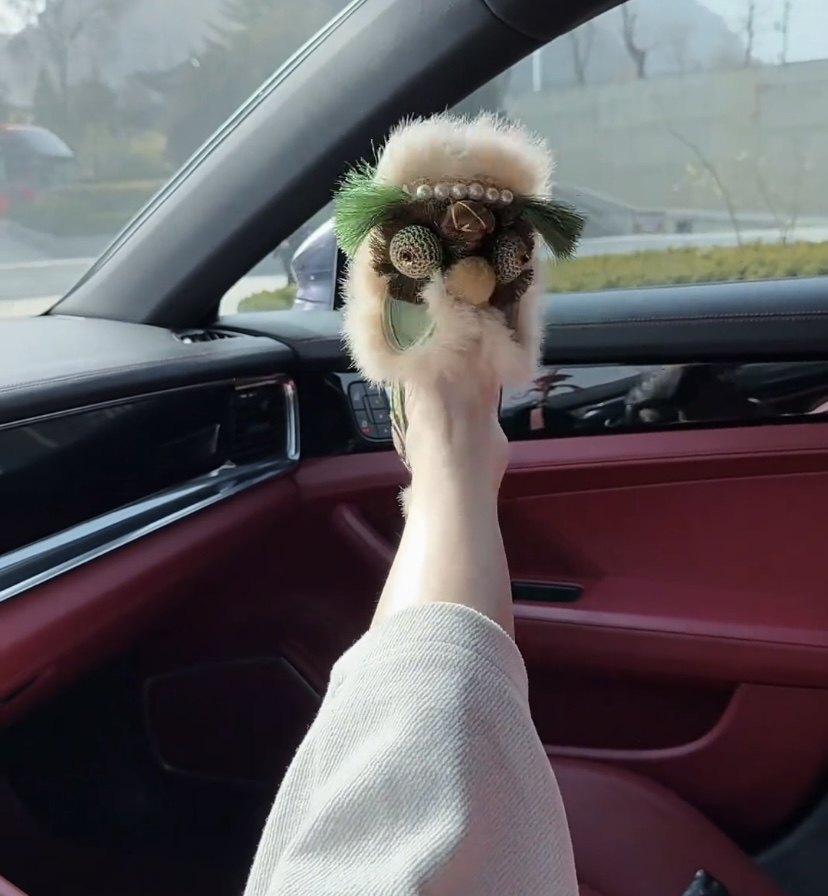 冬季复古加绒保暖女士平底纯手工棉鞋新中式一脚蹬绣花虎头鞋