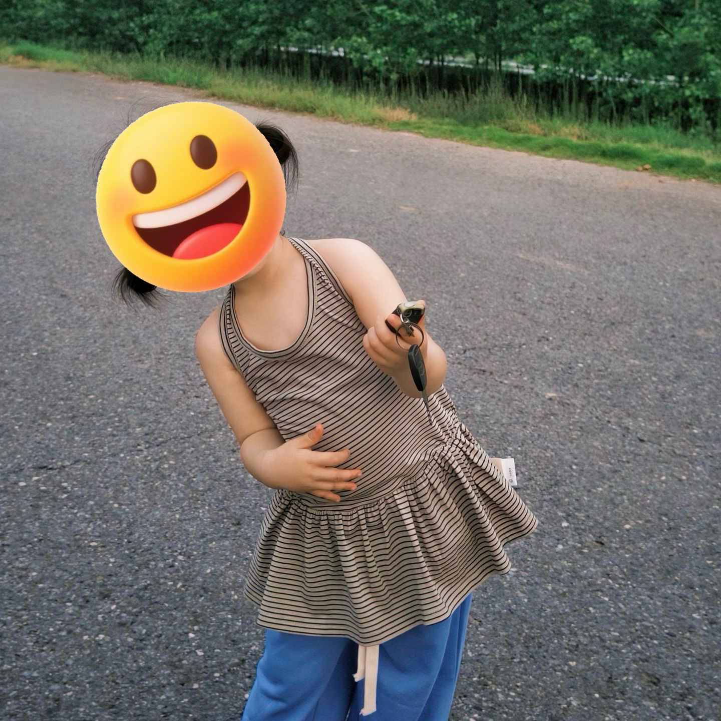 新款无袖圆领条纹裙边挂脖吊带背心露背T恤童装2026夏季新款女童