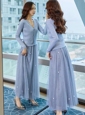 2024春装小香风外穿新款纱裙套装两件套针织开衫吊带网纱半身裙三