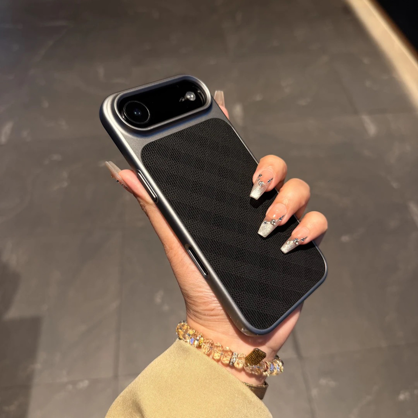 菱纹壳苹果Air手机壳磁吸皮革轻薄散热钛金属漆黑灰适用iPhone17promax新款16/15pro电镀14/13硬磨砂高级男套