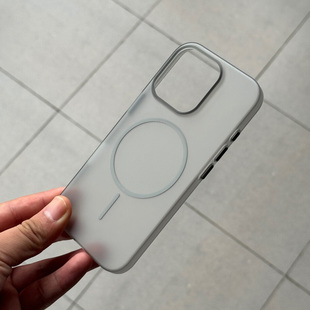 12薄 14plus冰雾iPhone13 高级感极简钛灰Beats细磁吸金属按键半透肤感磨砂适用苹果16proMax手机壳15 必冲
