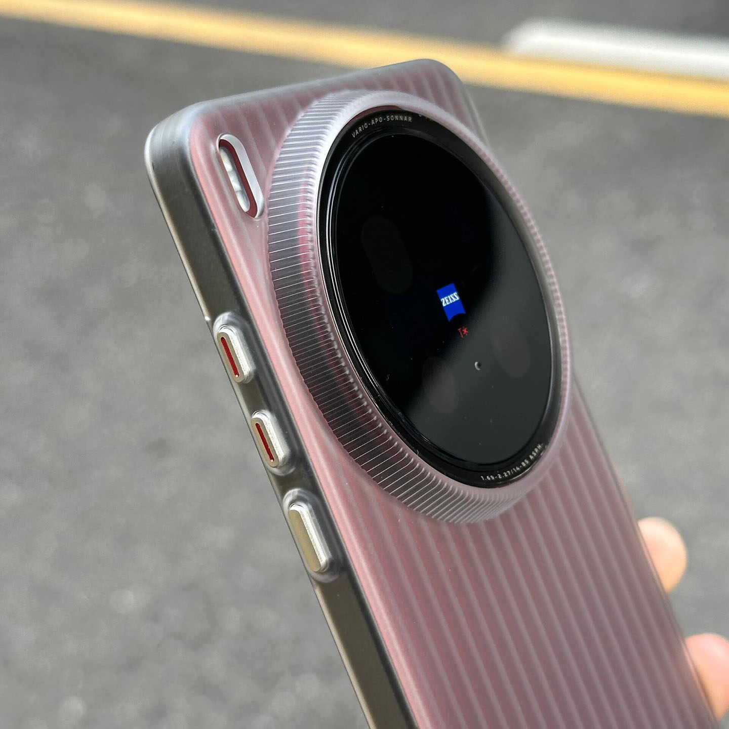 冰雾磨砂透白瓦楞光栅条纹适用小米15spro手机壳14Ultra硬13大孔红米K80至尊版K70/K60pro磨砂超薄散热pc耐脏