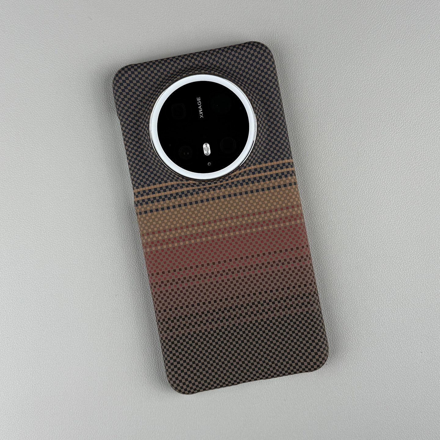 凯夫拉碳纤维纹理半包磁吸散热适用华为mate70/60pro手机壳50/40大孔Magic7浮雕防滑无边框超薄磨砂肤感x个性