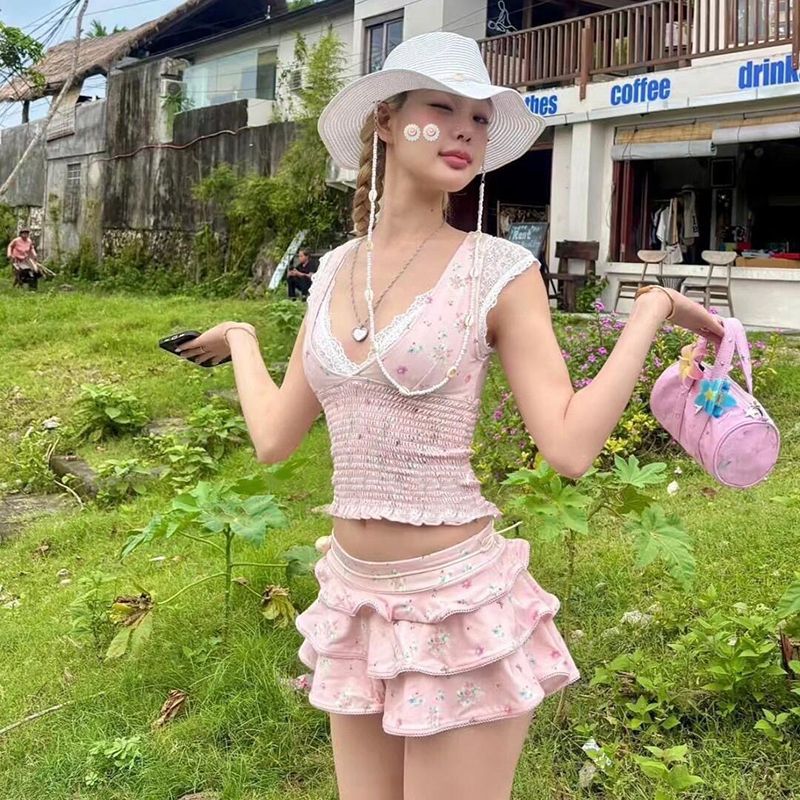 ins风纯欲风分体裙式保守比基尼泳衣少女粉色遮肉显瘦泡温泉海岛