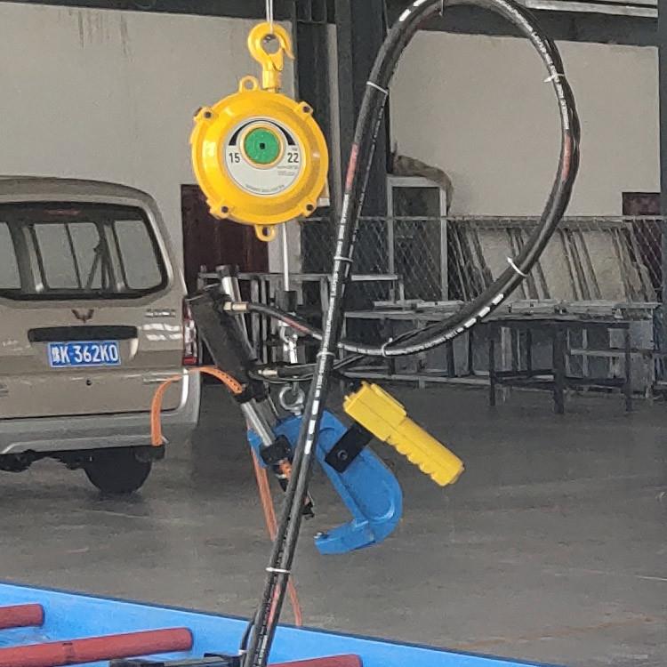 铝车身汽车配件SPR铆接机选高精度操作控制铆接设备