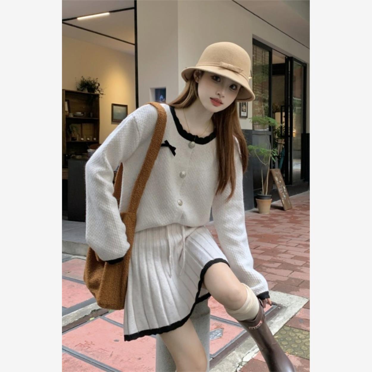 法式小香风针织开衫套装女春秋新款韩版宽松ins百褶短裙子两件套