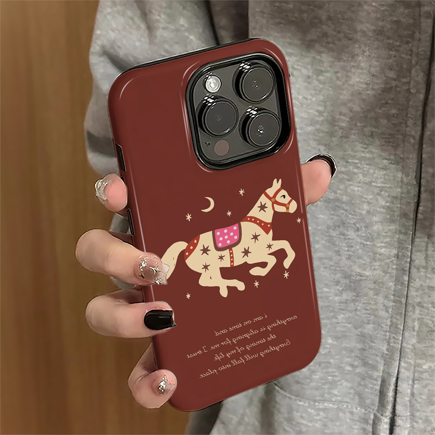 红底骏马适用苹果16promax手机壳iPhone17pro红色ip15pro女13马年14新款xsmax新年12防摔11保护套8/7plus菲林