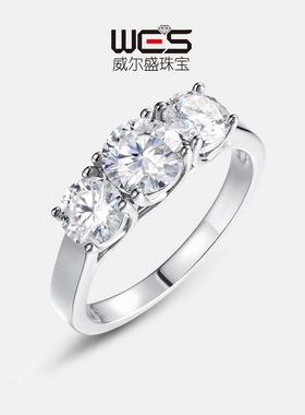 新款三生三世莫桑戒指S925银镀18K金镶嵌彩宝宝石三钻莫桑订婚戒