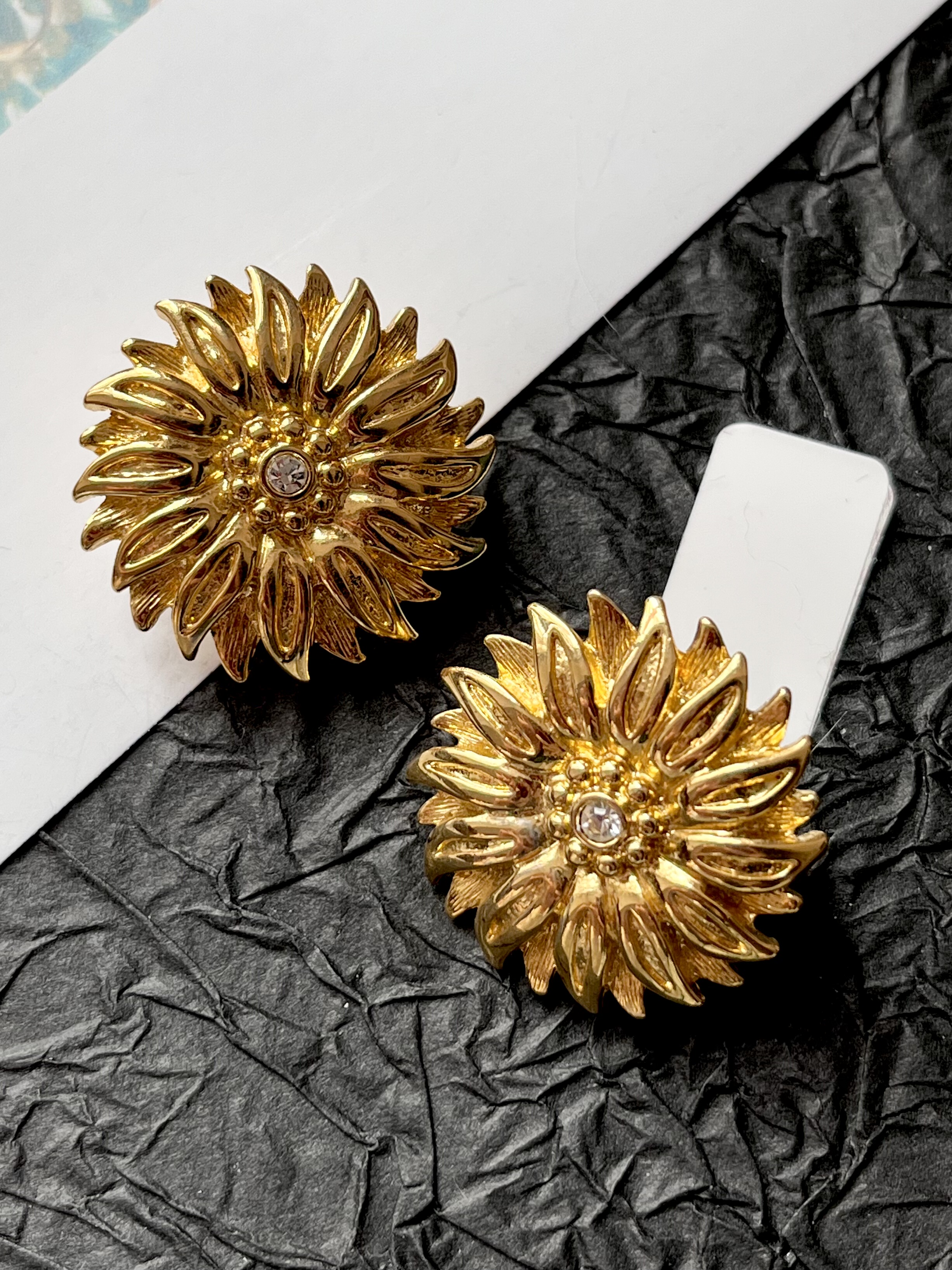 【任四月中古首饰】无标金色花朵耳夹 Vintage中古首饰