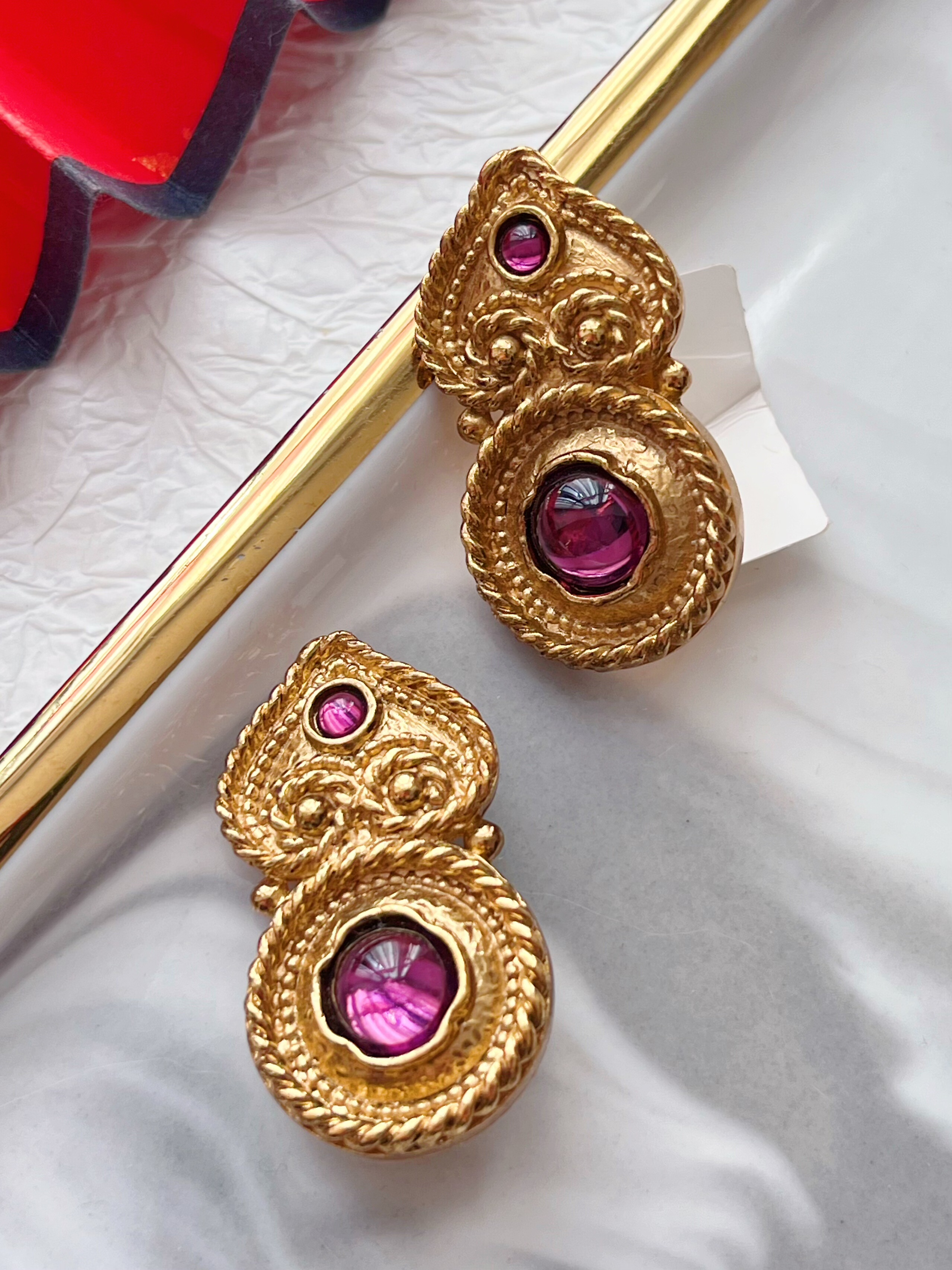 【任四月中古首饰】Butler Wilson紫琉璃耳夹 Vintage中古首饰