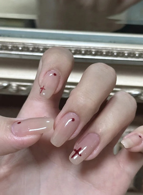 纯欲风手工穿戴甲红色十字架高级感美甲成品裸色可拆卸假指甲显白