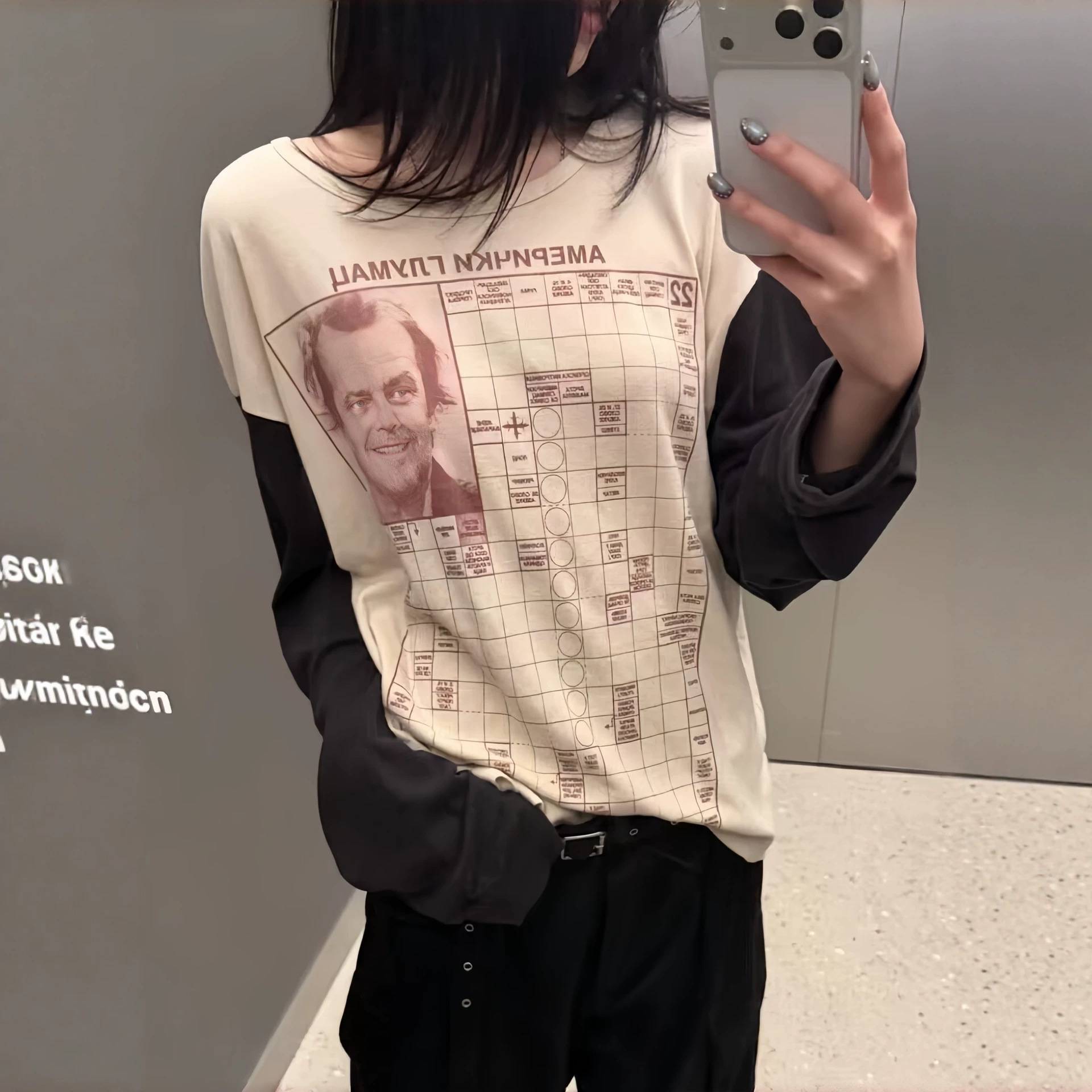 ERD GRJKD忧郁的富二代人像撞色俄文印花拼接休闲宽松男女长袖T恤