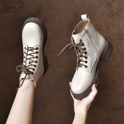 2023年新款白色厚底马丁靴女英伦风软皮平底小短靴秋冬加绒真皮鞋