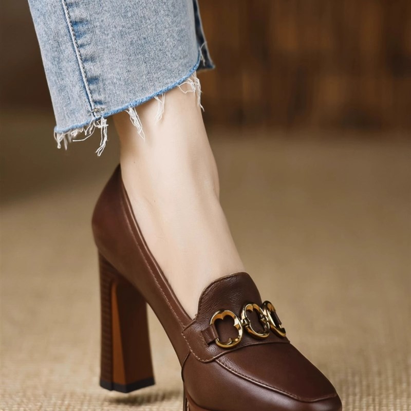 复古棕色高跟鞋女2024春季新款时尚百搭深口防水台真皮粗跟单鞋女