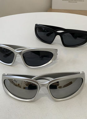 千禧未来科技感朋克墨镜男女潮人网红街拍机能风欧美复古太阳眼镜