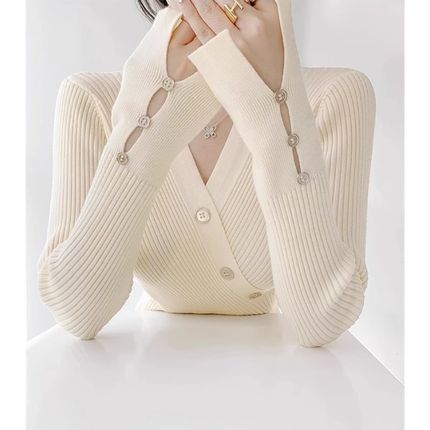 不规则交叉设计感V领毛衣女秋冬内E搭长袖修身显瘦针织衫打底上衣