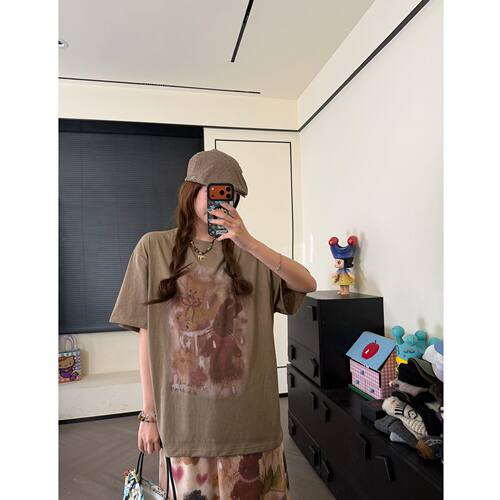 CHACHA【星航乐园】休闲时尚百搭咖色印花T恤