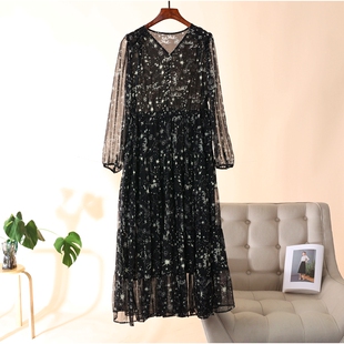 100~桑蚕丝赫本风轻奢优雅气质V领长袖碎花连衣裙~26春新款女装
