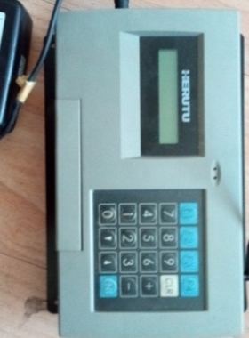 【议价】HERUTU信号发射接收器21D-265C包好层色新。带电源。