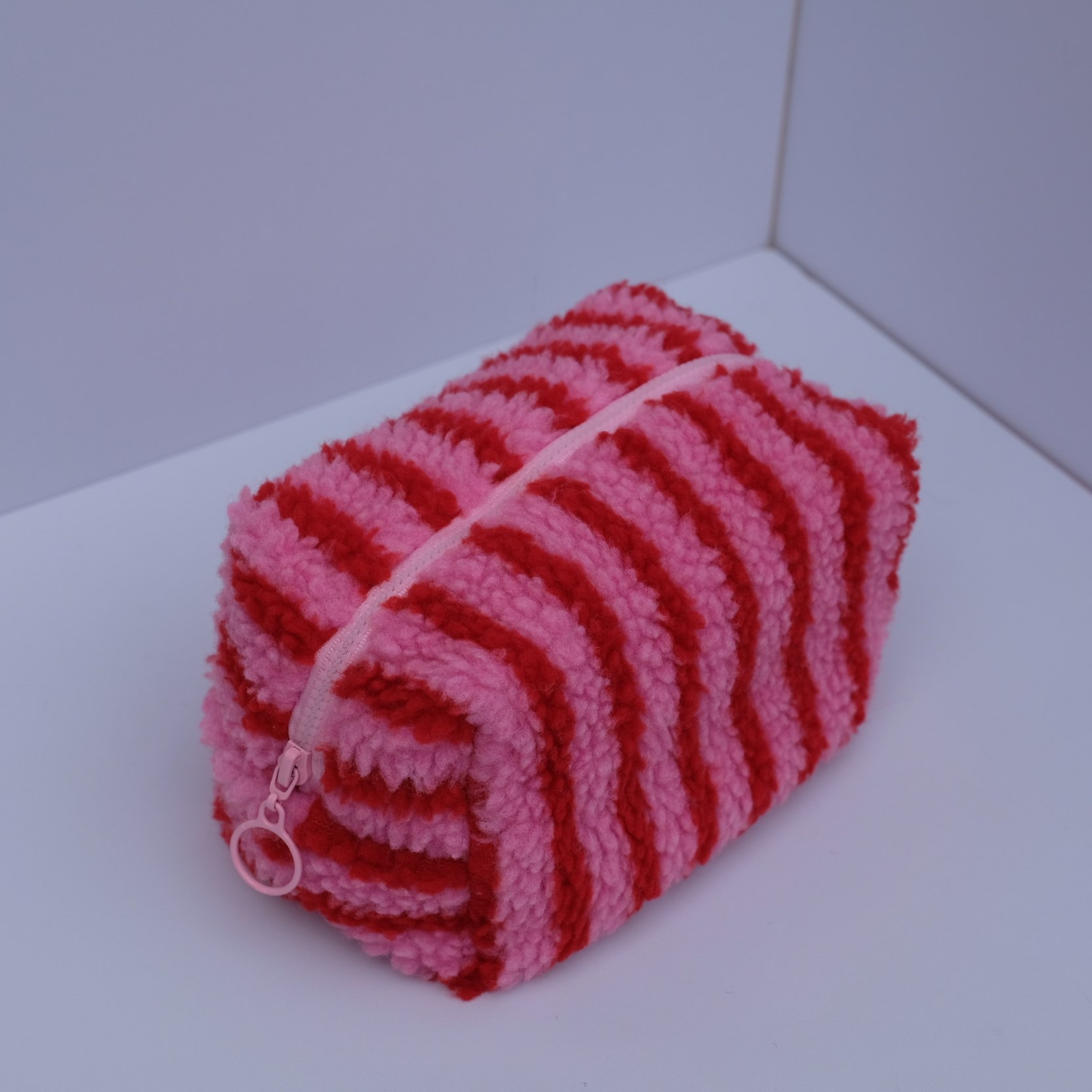 Sukha手作｜粉色条纹羊羔绒面料收纳包化妆包,收纳整理,化妆包,淘宝优惠券,粉丝福利购,淘宝优惠卷