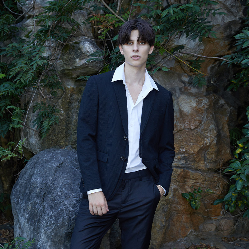 ANDREW MACKENZIE意大利2023秋季商务休闲斜纹绵羊毛黑色西服外套