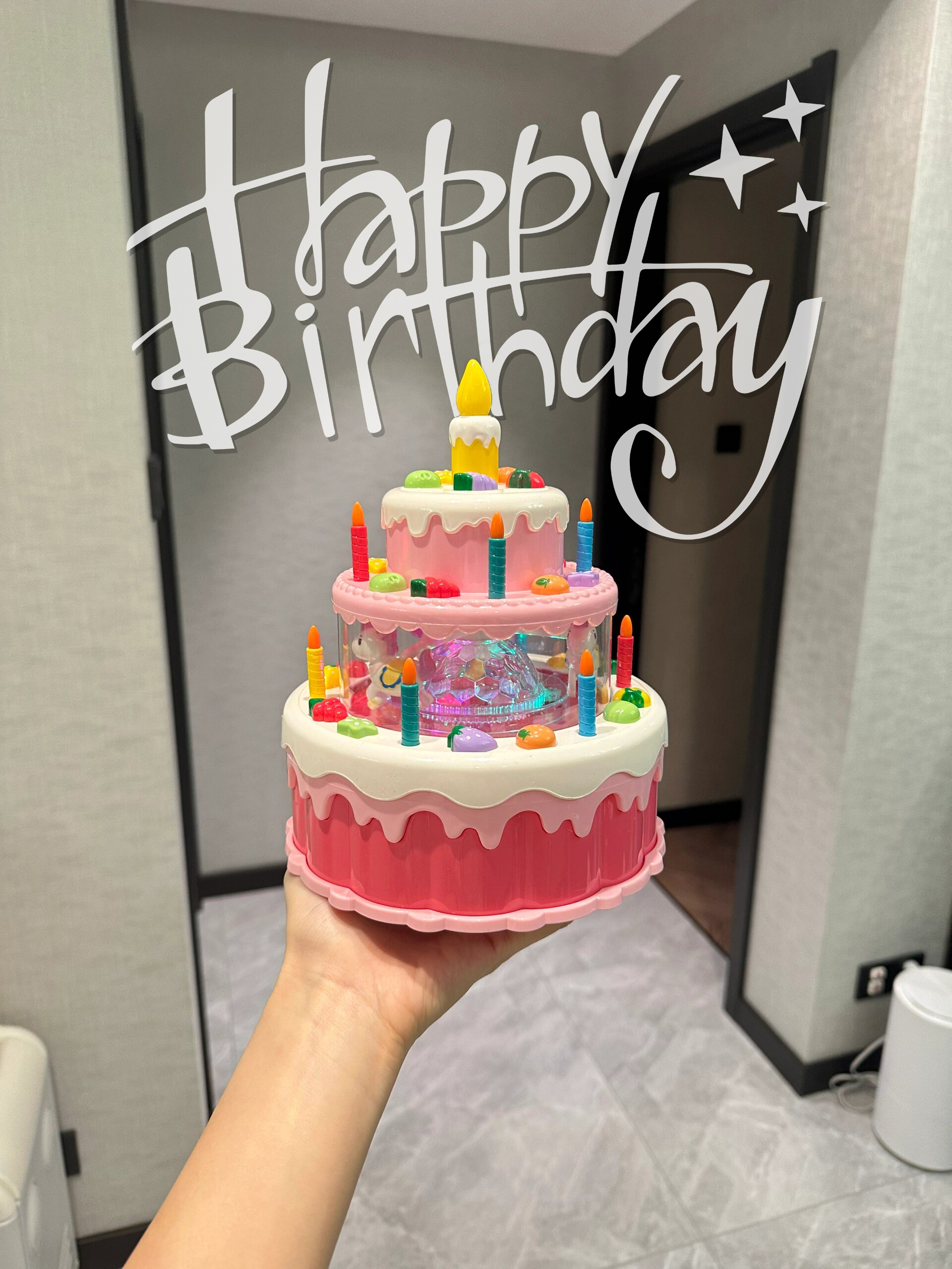 过生日可以吹灭的仿真蛋糕