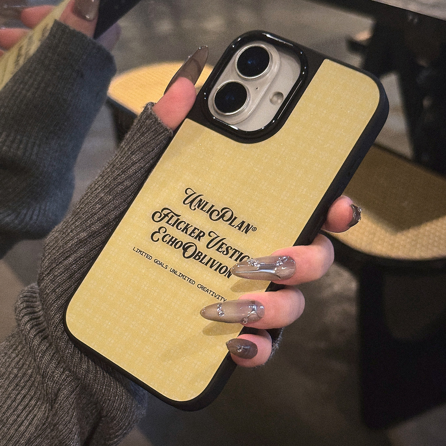 Unliplan原创设计黄色磁吸手机壳