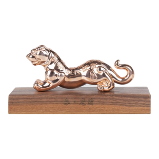 琢匠秦·虎符摆件办公室老虎琥珀铜手把件创意定制兵符桌面装饰品