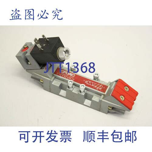 现货供应CPOAC D10T52UM12 & 进口工业 48V 110V 7471023575通电