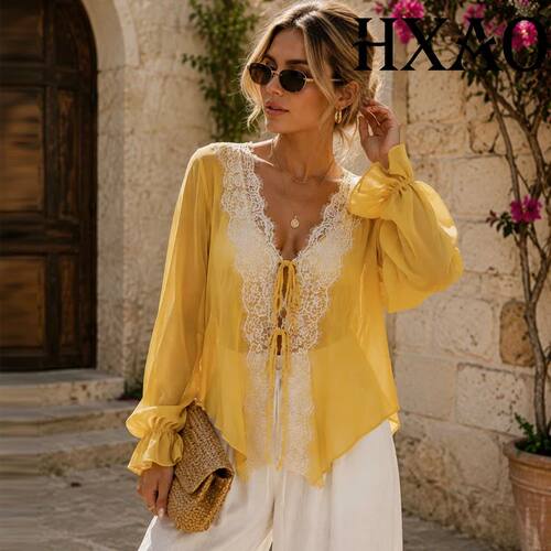 纯色蕾丝长袖上衣 Solid color patchwork lace long sleeved top