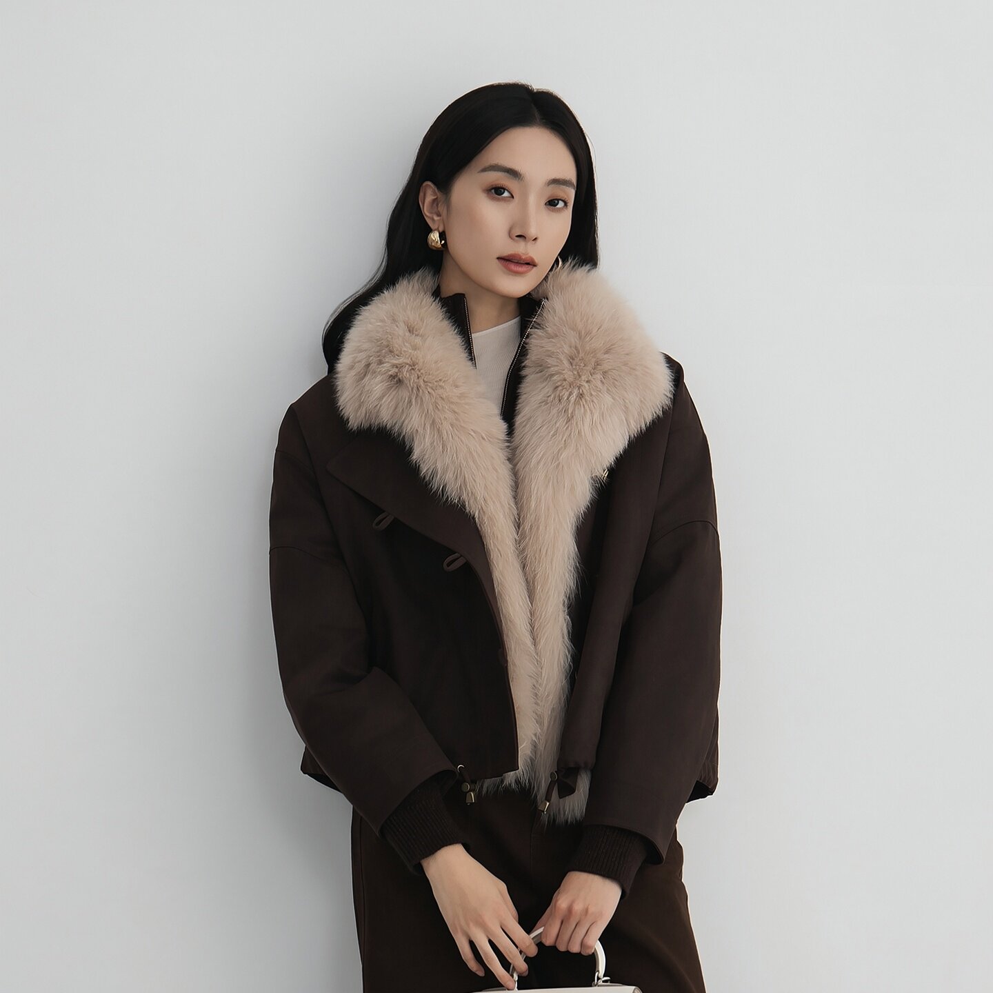 EAH CHANIE奕辰狐狸毛领羽绒服女款冬季2026新款白鸭绒短款外套