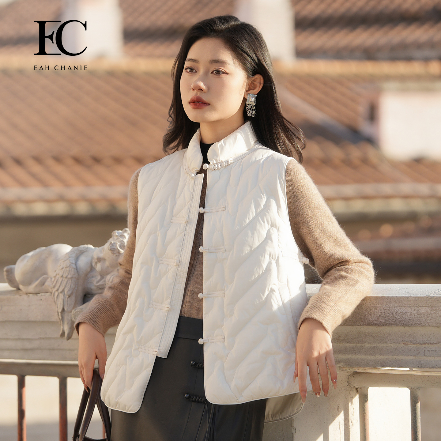 奕辰新中式国风盘扣羽绒马甲