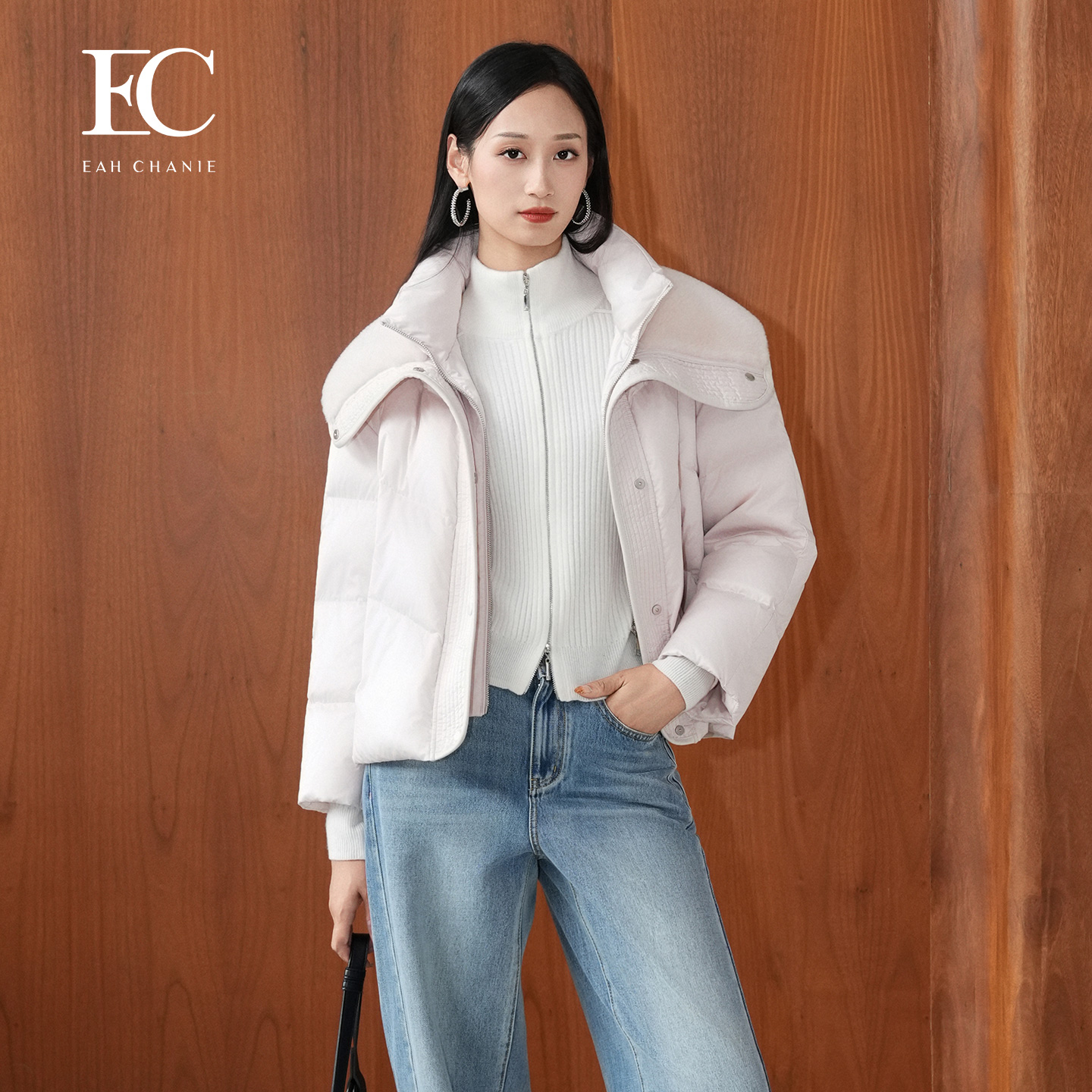 奕辰绵羊毛领短款白鸭绒羽绒服