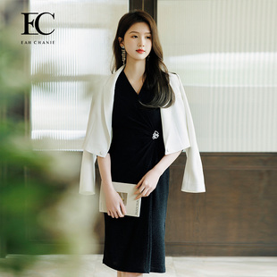 新款 休闲西装 通勤时尚 饰短款 奕辰秋季 气质金属装 外套女 清仓