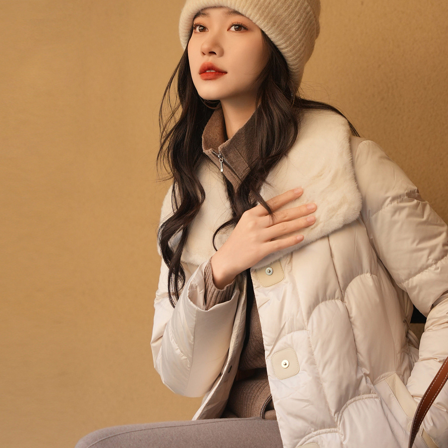 【反季】鹅绒水貂毛领羽绒服奕辰女装商场同款冬款轻奢中长款外套