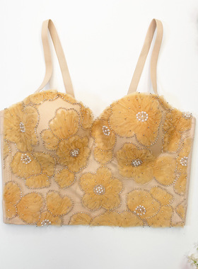 Fishbone girl with lace and corset鱼骨外穿紧身蕾丝绣珠胸衣女